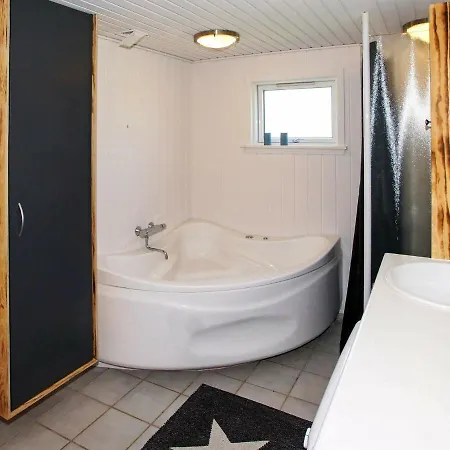 6 Person In Hemmet-by Traum Hemmet